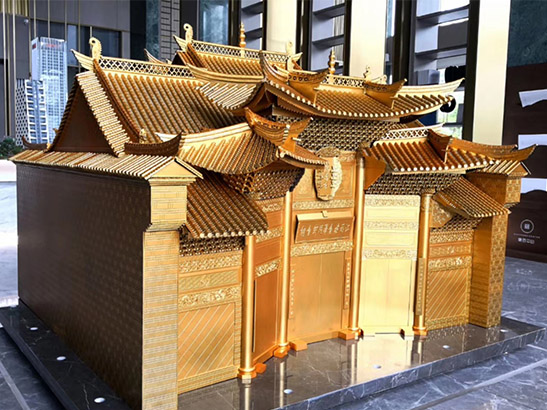 万寿宫古建筑铜质模型在江西省赣商中心落成，铜质工艺世界首创
